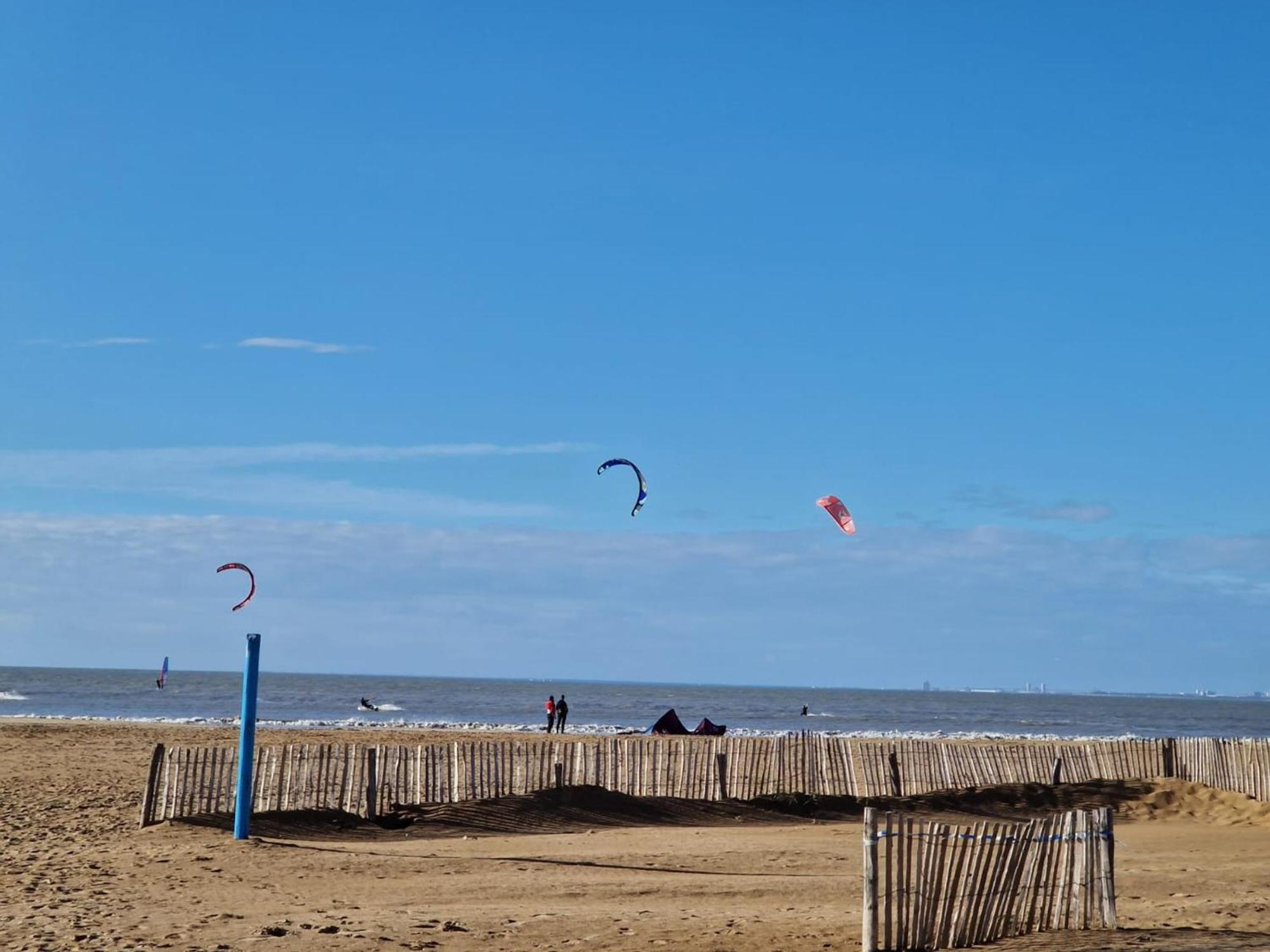 Confort 2 Pieces Pour 4 Pers, Chatelaillon-Plage, Parking - Fr-1-706-4 Eksteriør billede